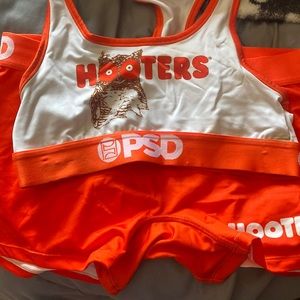 Hooters PSD